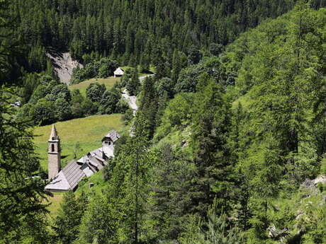 Balade lecture de La Libri dans le vallon du Laverq