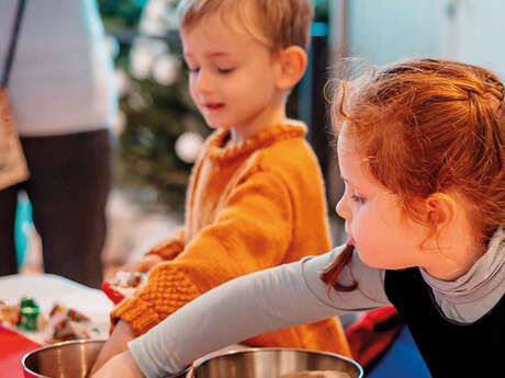 Creative workshop: Make your magical cookie kit and enchanted hot chocolate kit