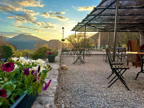 La Terrasse La Terrasse