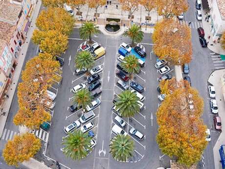 Parking place Mendès France