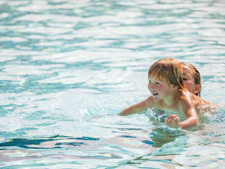 Swimming: children group lessons