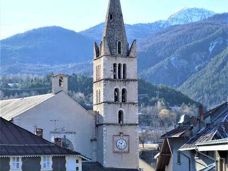 Guided tour: Guillestre, a pink city