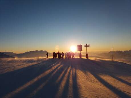 Dôme des Rousses: Skiing at sunset