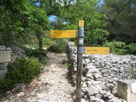 LAGNES - Tête du soldat et Mur de la peste