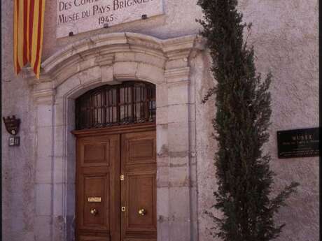 Visite- conférence : Le Palais des Comtes de Provence | Journées de ll'Archéologie
