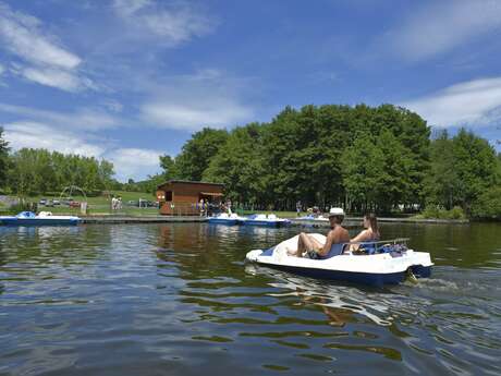 Nautical and leisure center of Aubusson d'Auvergne's lake