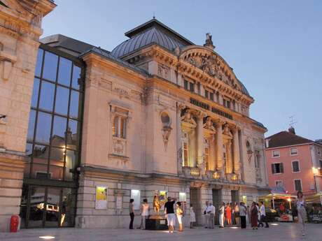 Scène nationale de Bourg-en-Bresse _ Théâtre de Bourg-en-Bresse