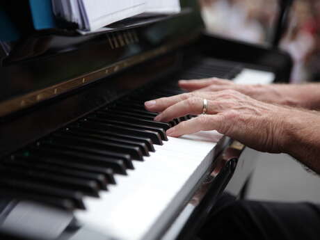 Piano training