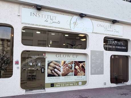 Glow Up Beauty Academy