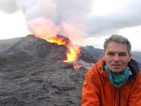 Volcans et sociétés humaines
