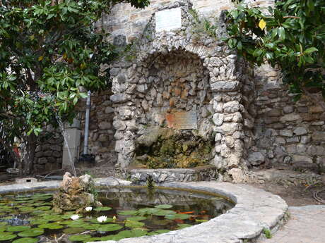 Place de la Fontaine