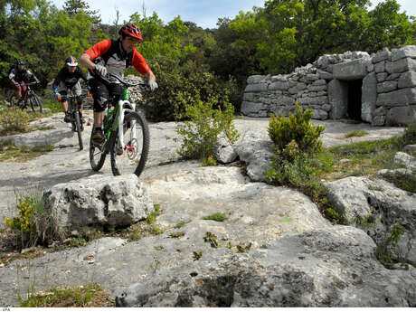 Grande traversée de Vaucluse en VTT-  Etape 4 - D'Aurel à Saint-Saturnin-les-Apt