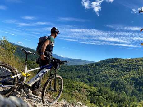 Aux portes de la vallée du Jabron à VTT (N°15)