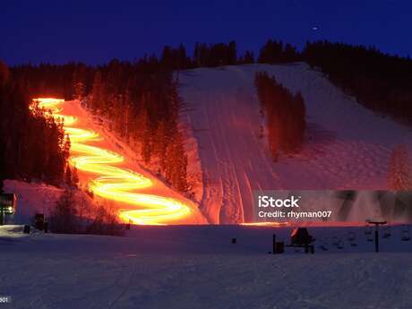 Spectacle et descente aux flambeaux