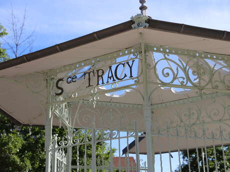 Kiosque de la Source Tracy