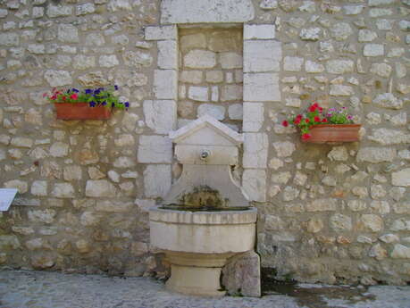 Fontaine Place de l'église