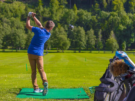 Golf: adults skill improvement course