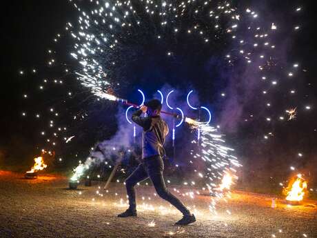 Spectacle de feu et lumières à Bisanne