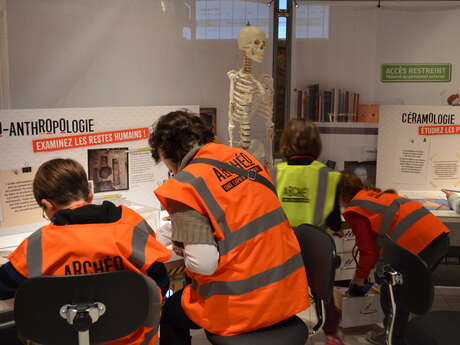 Visite guidée en famille de l'exposition Archéo !