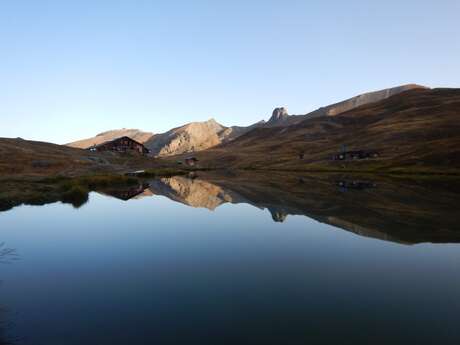 Lac et refuge de la Blanche