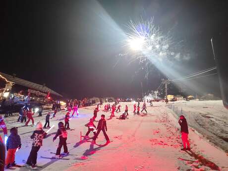 Fackelabfahrt ESF Nationale „Les P'tits flambeaux” mit anschließendem Feuerwerk