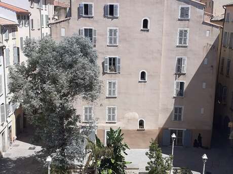 Appartement - T2 - 41 m² - 4ème étage - Centre-ville