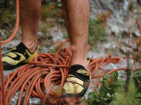 Climbing wall