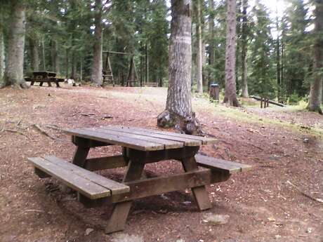 Aire de pique-nique des Clots