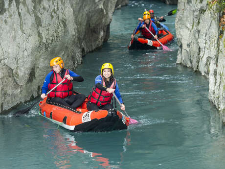 Sortie Canoraft - Descente de la rivière entre kayak et raft