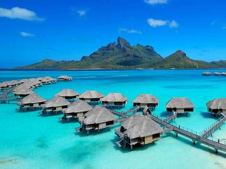 Arii Moana Restaurant - Four Seasons Resort Bora Bora