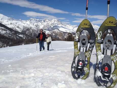 Balade en raquettes: Raquettes Altitude!: Montée en télésiège, vue à 360°