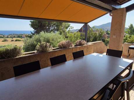 Villa T5 - 8 personnes.