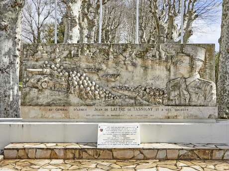 Mémorial au Général de Lattre de Tassigny et à la 1ère armée française