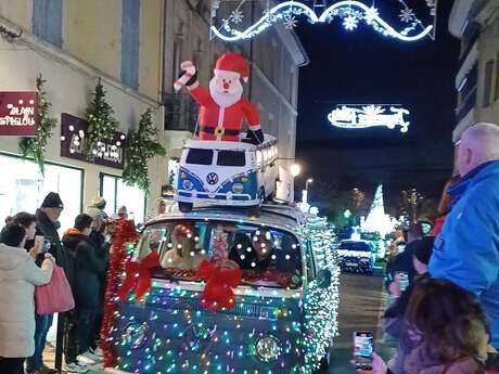 Parade automobile des illuminés de Noël
