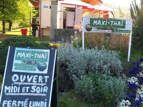 Maxi-Thai by Supawadee