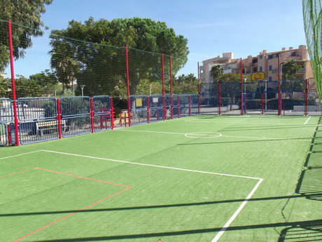 Terrain multisports Jean Moulin