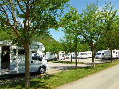 Aire de  service Camping Car de Saint-Antonin-Noble-Val