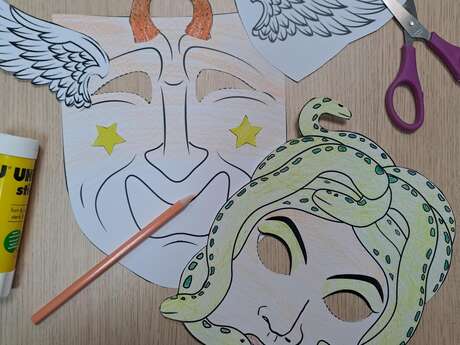 Atelier : Mon premier masque de théâtre