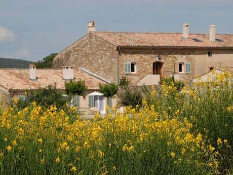 Les Terres de Saint Hilaire - Gîte Genet