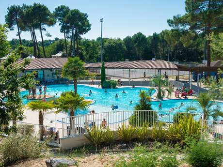 Camping Vacances André Trigano - Domaine de Montcalm Camping Vacances André Trigano - Domaine de Montcalm