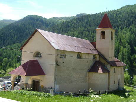 Eglise du hameau de Roya