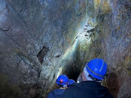 The miners' path - Cap Garonne mine