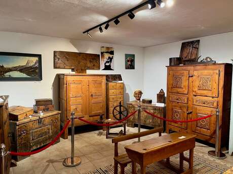 Inauguration of the winter exhibition at the brocante