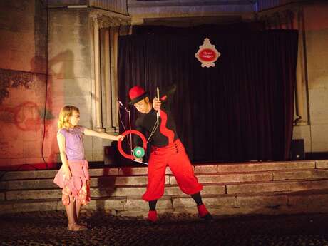 Initiation spectacle " les jongleries d'Aristide"