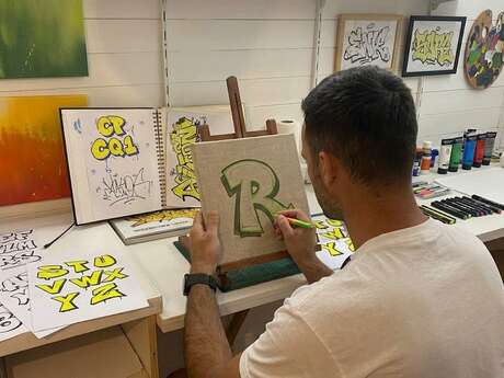 Graff customisation sur toile