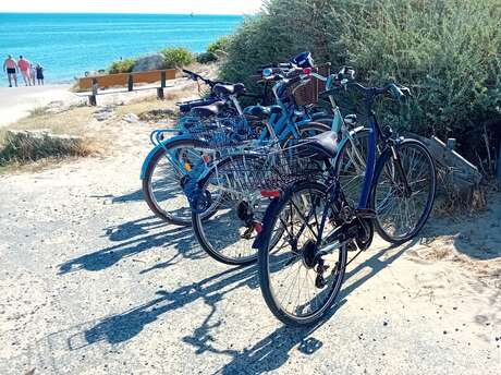Cycle parking - Route de la Pointe de Grignon
