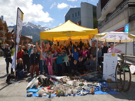 Coup de Poutze & Clean-up Tour