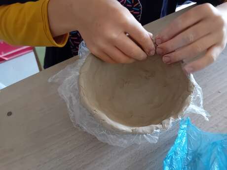 Peinture sur poterie