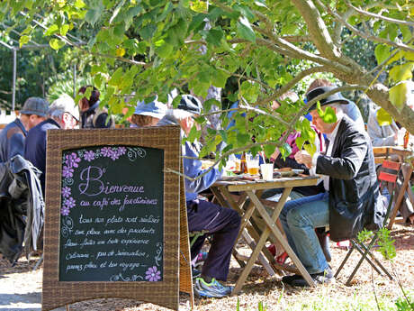 Déjeuner groupe dans le Golfe de Saint-Tropez
