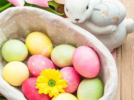 Chasse aux oeufs de Pâques et ateliers créatifs